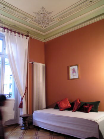 Schlafzimmer mit denkmalpflegerisch ... Schlafzimmer mit denkmalpflegerisch ...